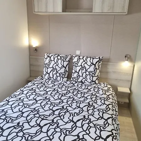 Mobile Esterel Amira * Frejus